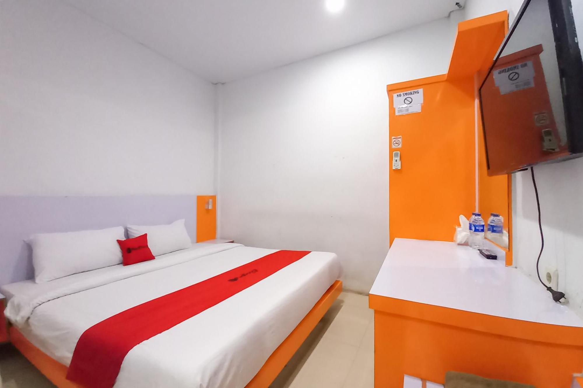 Tanjungjohor Reddoorz Premium At Hotel T-One Jambi מראה חיצוני תמונה